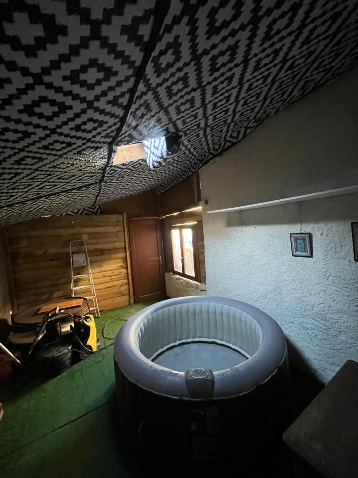 Deux Jacuzzi Terrasse Vigneulles-lès-Hattonchâtel